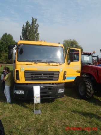 В Житомирі сьогодні відзначили найбільше свято урожаю – Обжинки